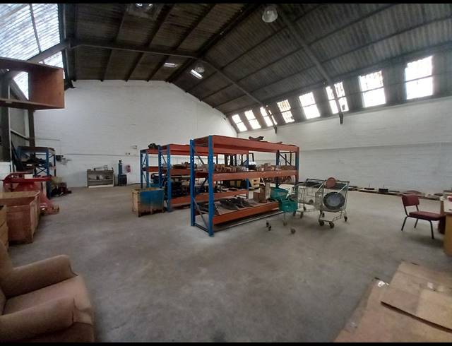 291M² FACTORY RENTED IN BRACKENFELL INDUSTRIAL